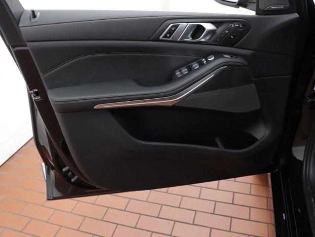 used 2025 BMW X7 car, priced at $83,323