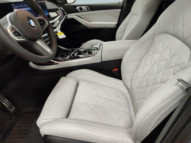 new 2026 BMW X7 car, priced at $98,580