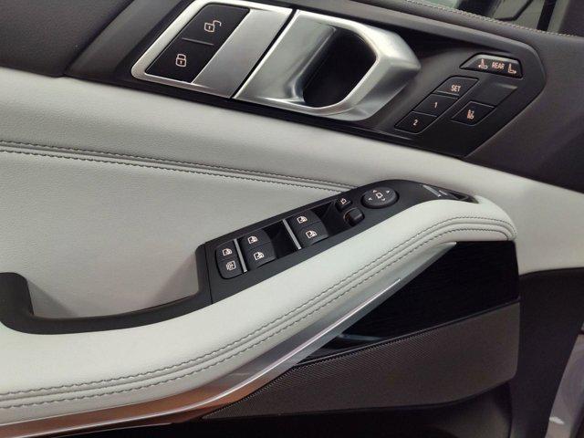 new 2026 BMW X7 car, priced at $98,580