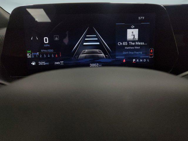 used 2025 Chevrolet Equinox car, priced at $28,998