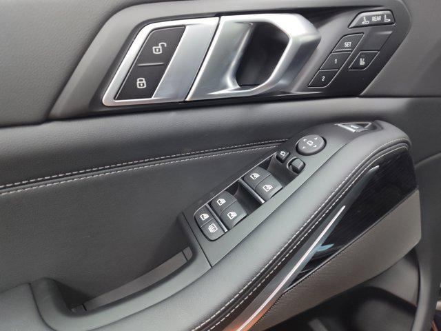 new 2026 BMW X7 car, priced at $99,675
