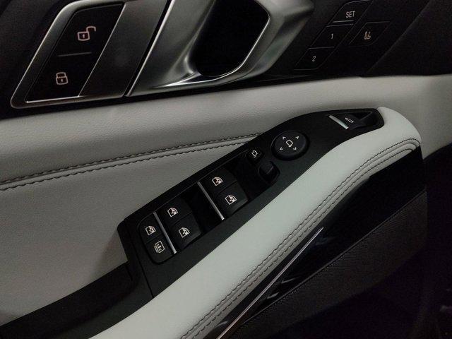 new 2026 BMW X7 car, priced at $99,425
