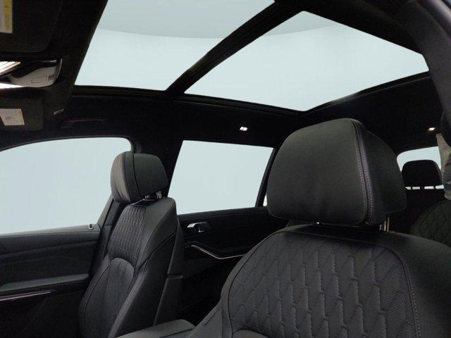 new 2026 BMW X7 car, priced at $101,975