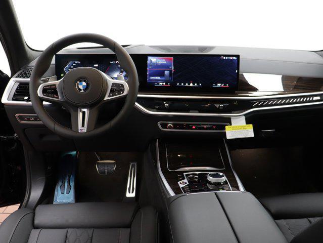 new 2025 BMW X7 car, priced at $116,075