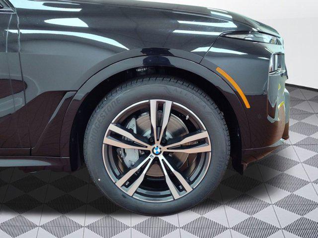new 2026 BMW X7 car, priced at $94,275