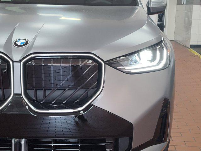 new 2026 BMW X7 car, priced at $129,725
