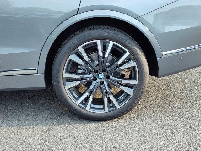 new 2026 BMW X7 car, priced at $93,350