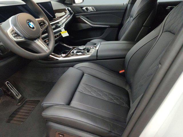 new 2026 BMW X7 car, priced at $100,180