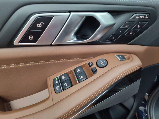 new 2026 BMW X7 car, priced at $99,575