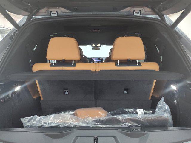 new 2026 BMW X7 car, priced at $98,325