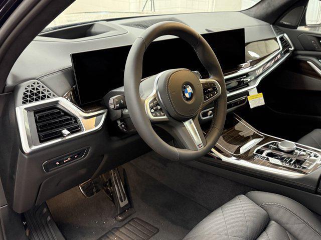 new 2025 BMW X7 car, priced at $95,375