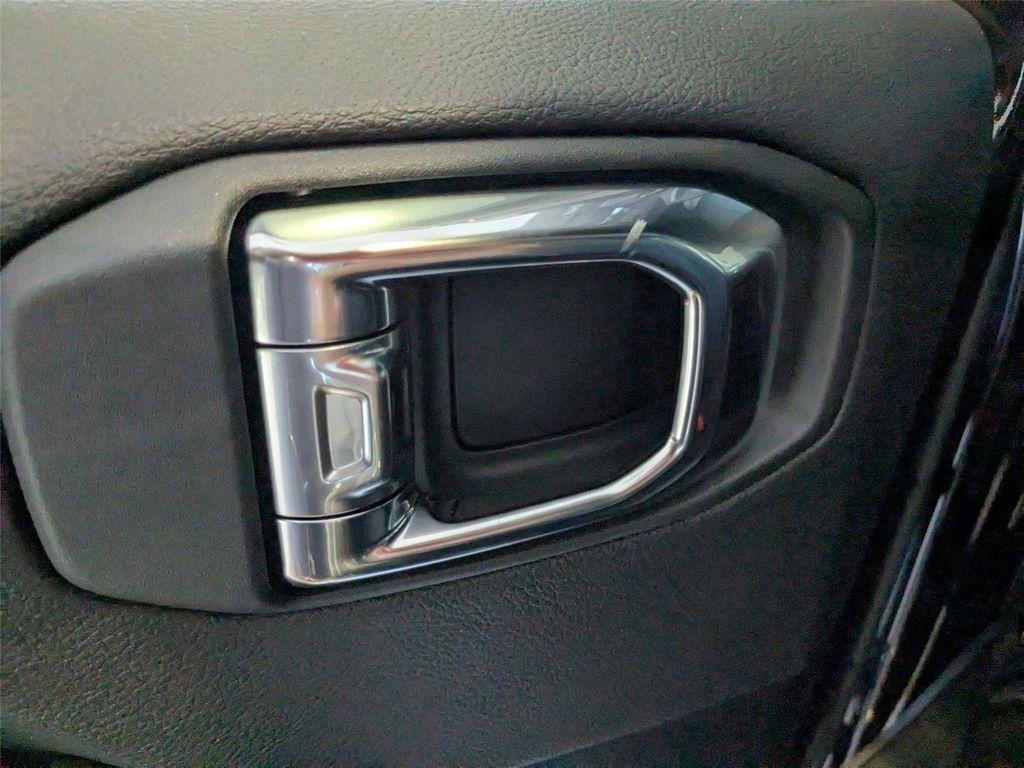 new 2025 Jeep Wrangler car, priced at $63,165