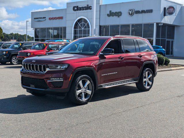 new 2025 Jeep Grand Cherokee car, priced at $52,180