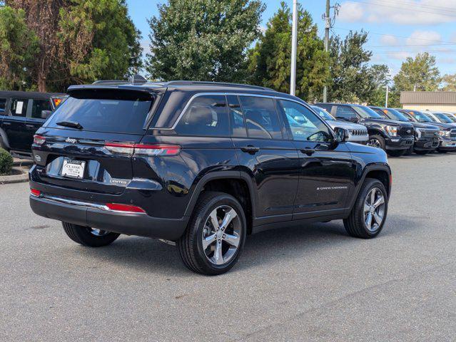 new 2025 Jeep Grand Cherokee car, priced at $45,920