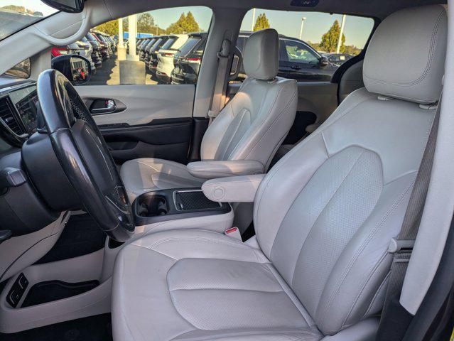 used 2021 Chrysler Pacifica Hybrid car, priced at $24,900