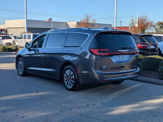 used 2021 Chrysler Pacifica Hybrid car, priced at $24,900