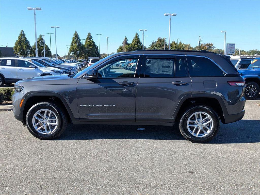 new 2025 Jeep Grand Cherokee car, priced at $39,420