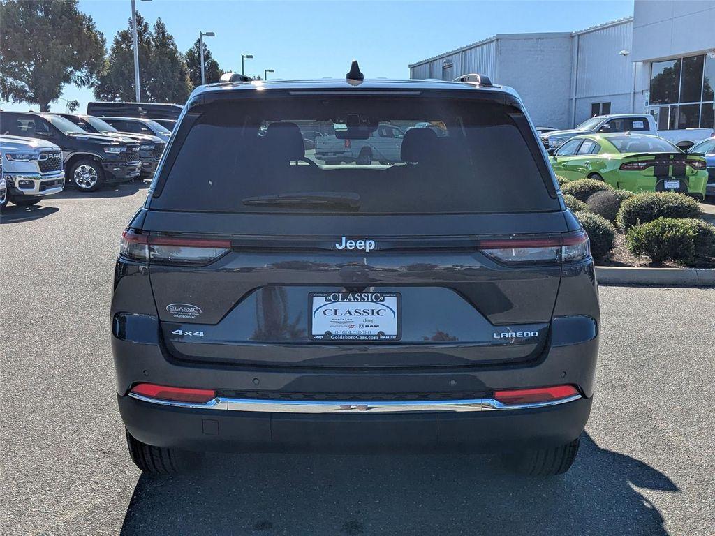 new 2025 Jeep Grand Cherokee car, priced at $39,420