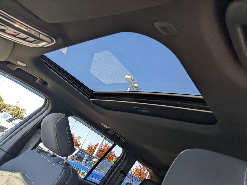 new 2025 Jeep Grand Cherokee car, priced at $39,420