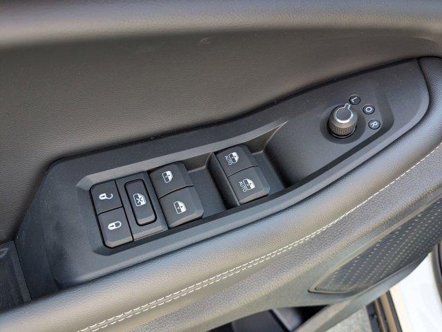 new 2025 Jeep Grand Cherokee L car, priced at $41,721