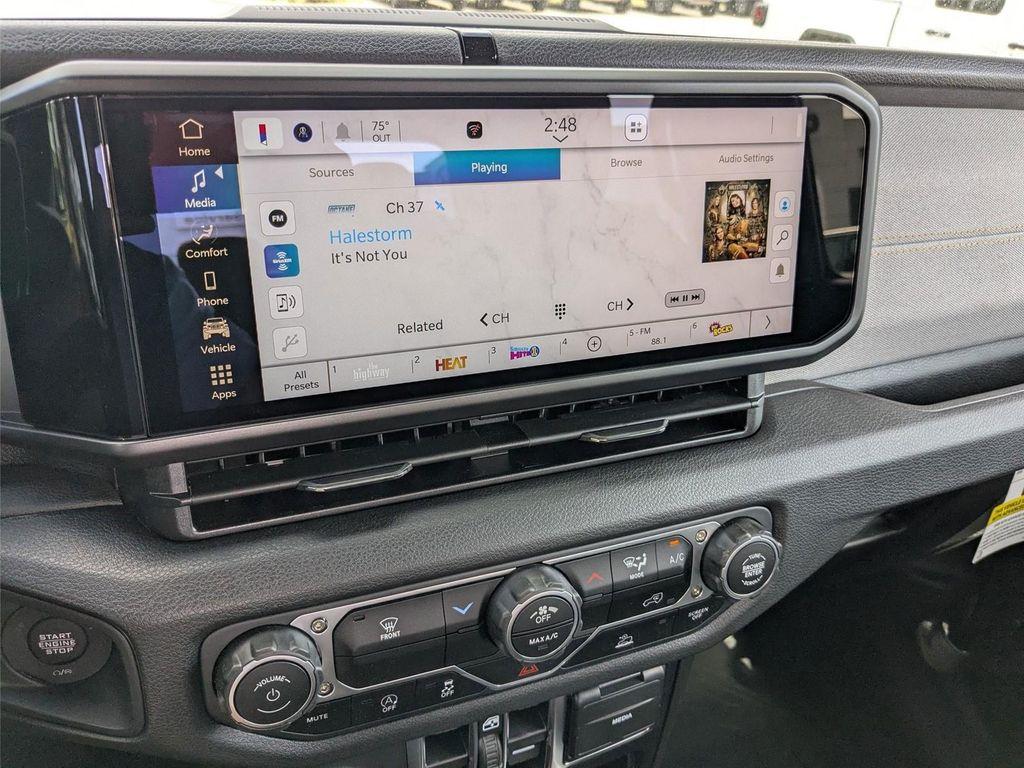 new 2025 Jeep Gladiator car, priced at $40,330