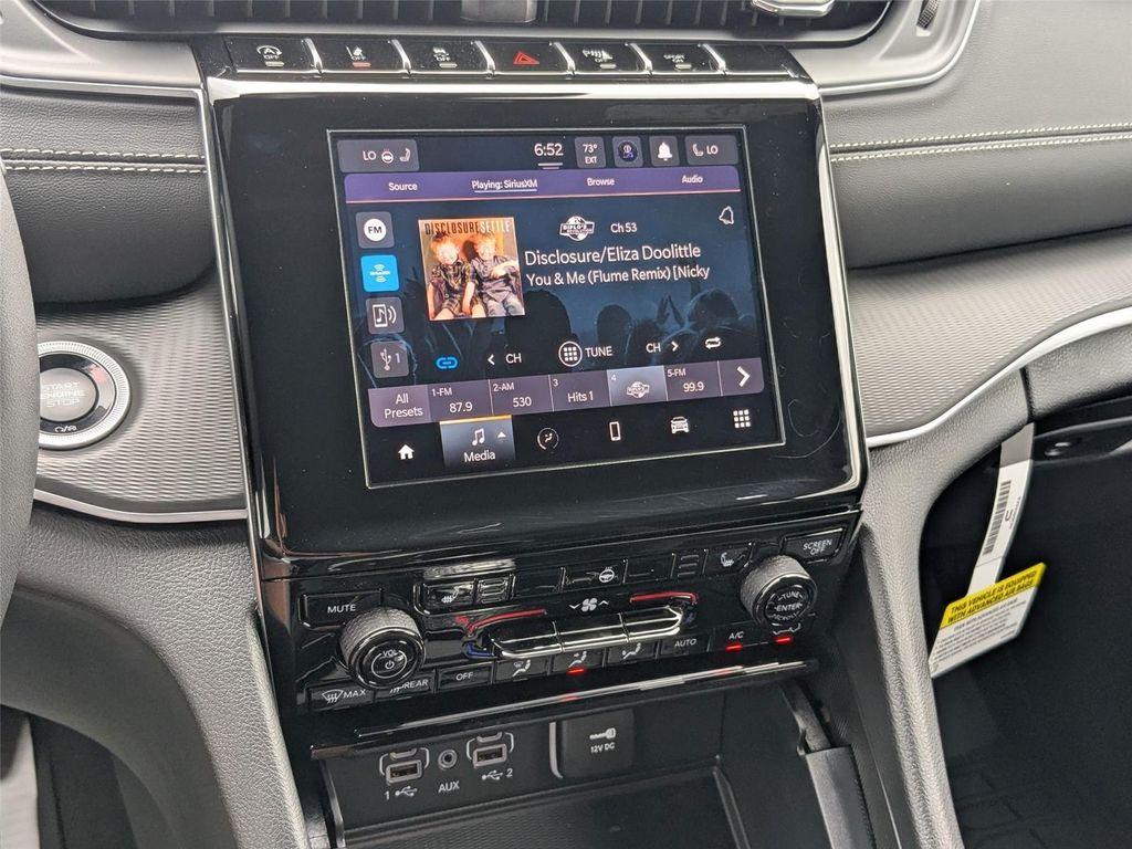 new 2025 Jeep Grand Cherokee car, priced at $39,825