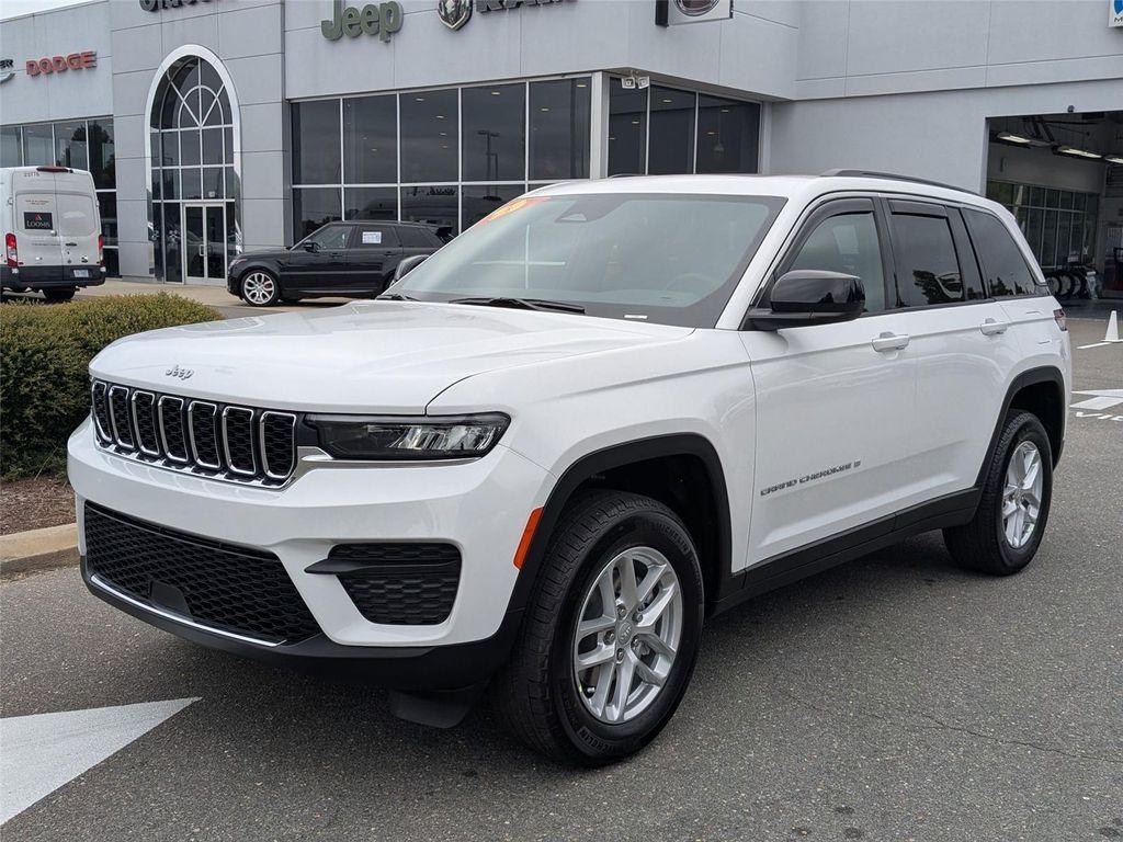 new 2025 Jeep Grand Cherokee car, priced at $39,825