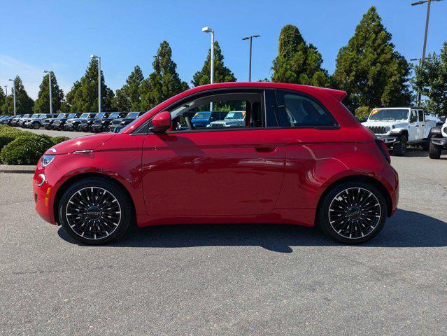 new 2024 FIAT 500e car, priced at $33,095
