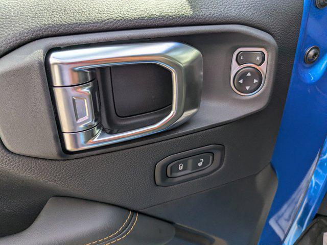 new 2025 Jeep Wrangler car, priced at $51,188