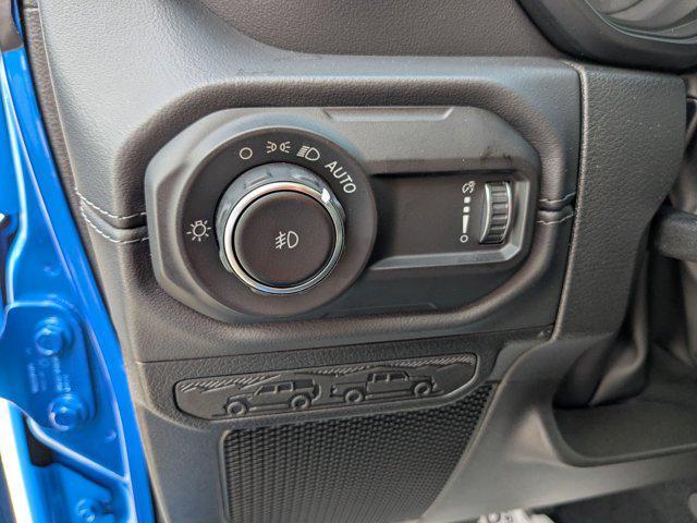 new 2025 Jeep Wrangler car, priced at $51,188
