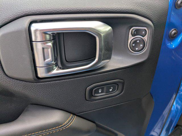 new 2025 Jeep Wrangler car, priced at $47,283