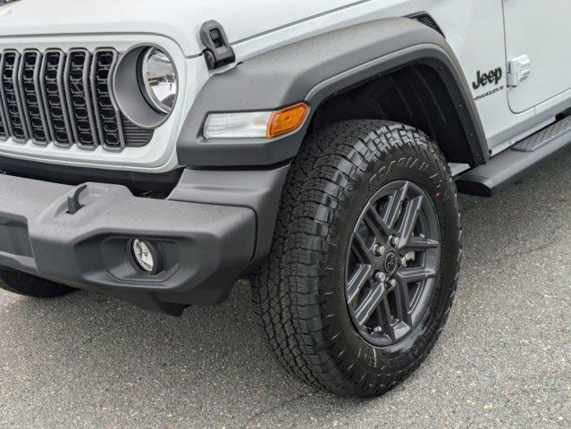 new 2025 Jeep Wrangler car, priced at $50,570