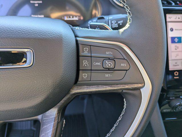 new 2025 Jeep Grand Cherokee car, priced at $48,980