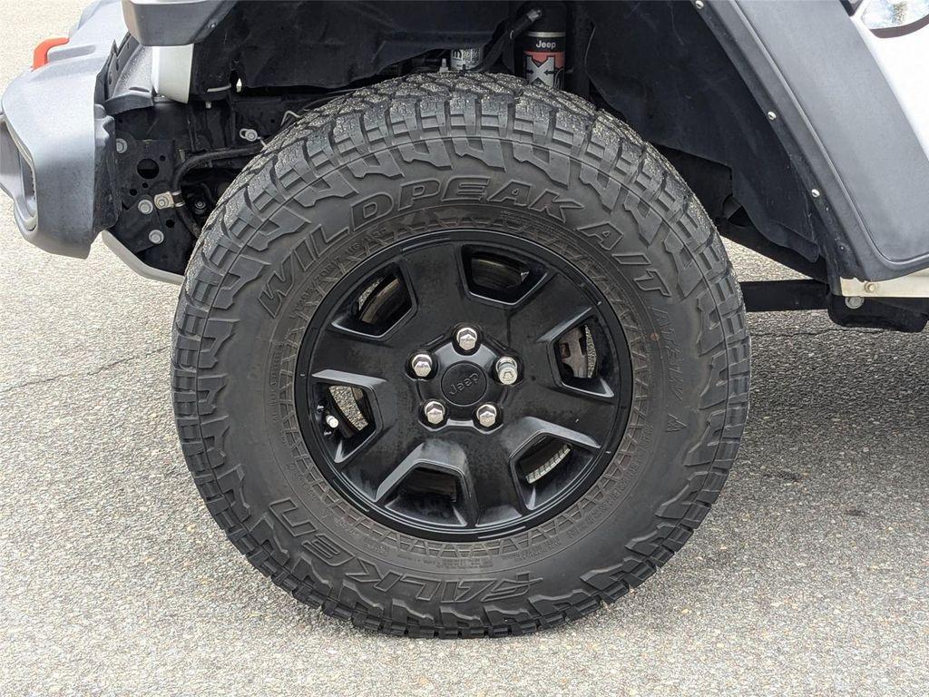 used 2021 Jeep Gladiator car, priced at $39,901
