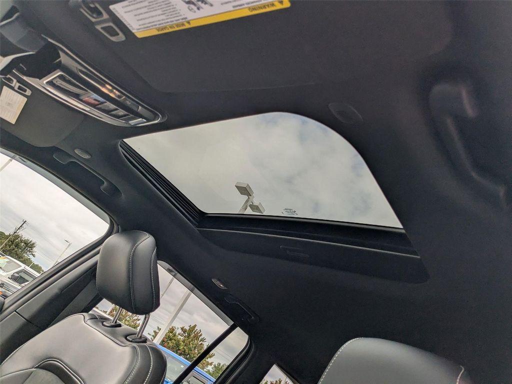 new 2025 Jeep Grand Cherokee car, priced at $42,385