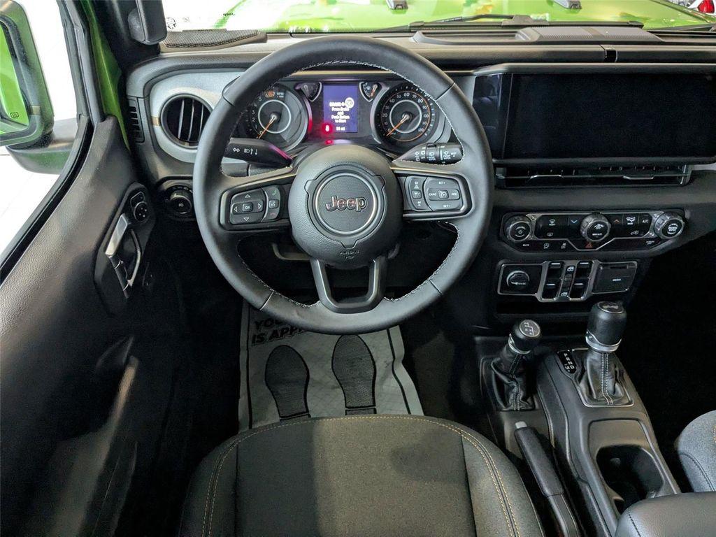new 2025 Jeep Wrangler car, priced at $45,275