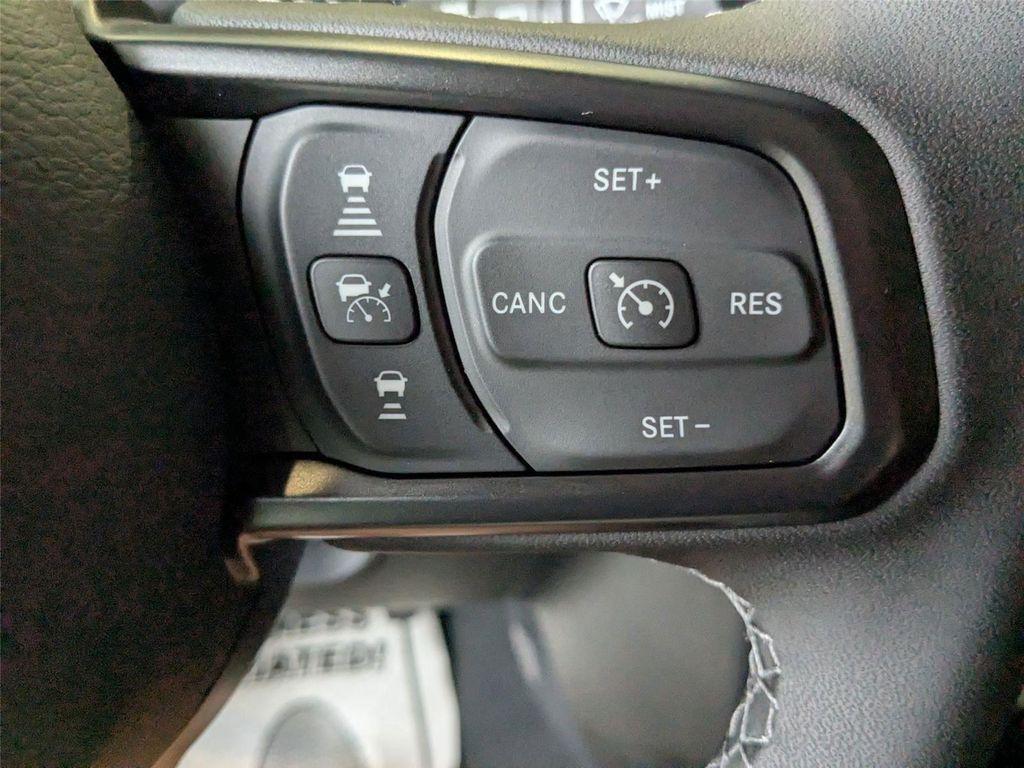 new 2025 Jeep Wrangler car, priced at $45,275