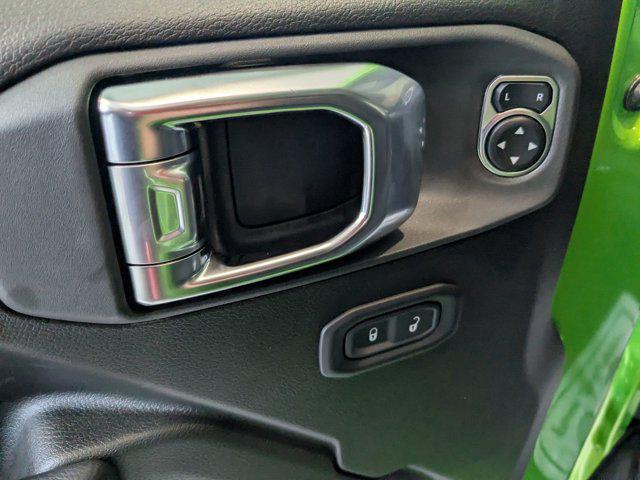 new 2025 Jeep Wrangler car, priced at $41,904