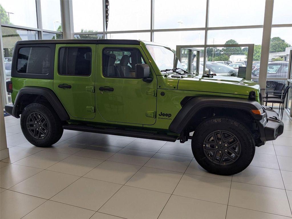 new 2025 Jeep Wrangler car, priced at $45,275