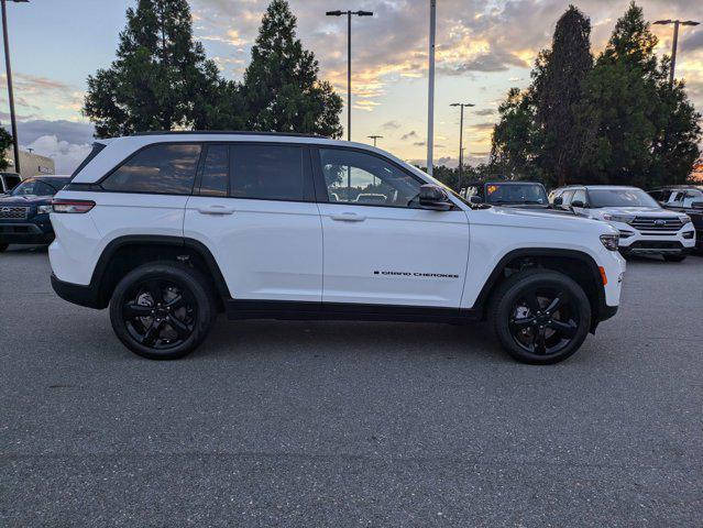 new 2024 Jeep Grand Cherokee car, priced at $44,930