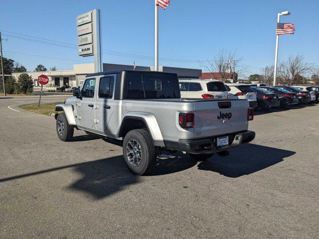 new 2024 Jeep Gladiator car, priced at $45,870