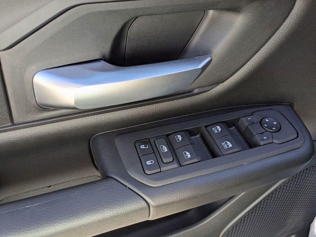 new 2025 Ram 1500 car, priced at $48,314