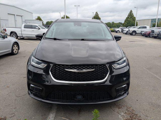 used 2024 Chrysler Pacifica car, priced at $28,900