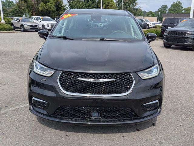 used 2024 Chrysler Pacifica car, priced at $28,900