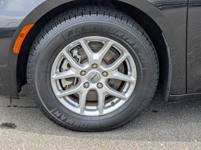 used 2024 Chrysler Pacifica car, priced at $28,900