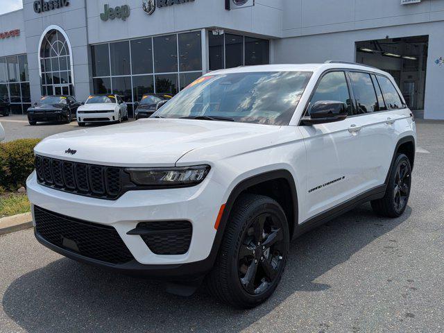 new 2025 Jeep Grand Cherokee car, priced at $42,178