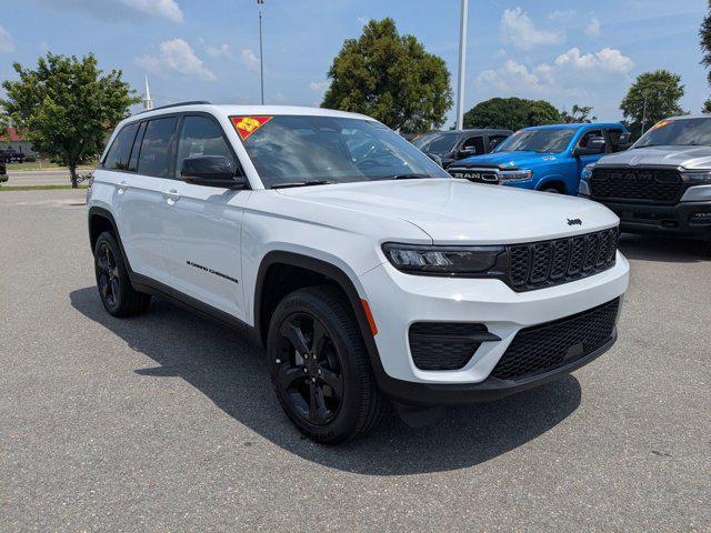 new 2025 Jeep Grand Cherokee car, priced at $42,178