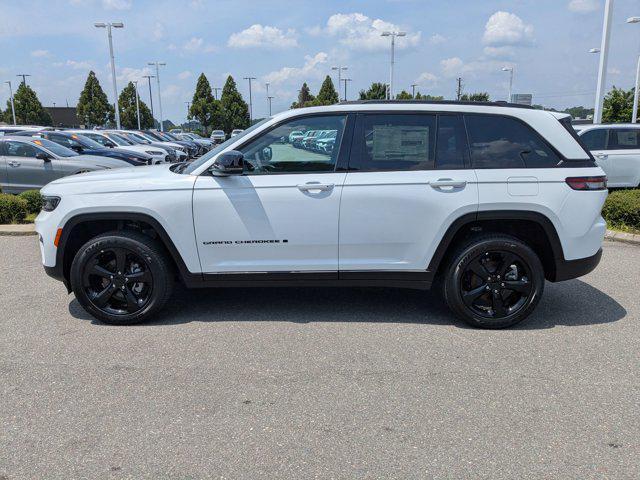 new 2025 Jeep Grand Cherokee car, priced at $42,178