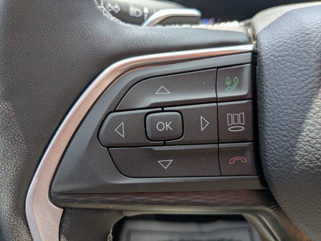 new 2025 Jeep Grand Cherokee car, priced at $42,178