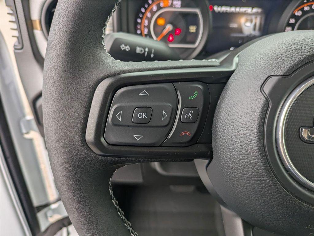 new 2025 Jeep Wrangler car, priced at $42,070